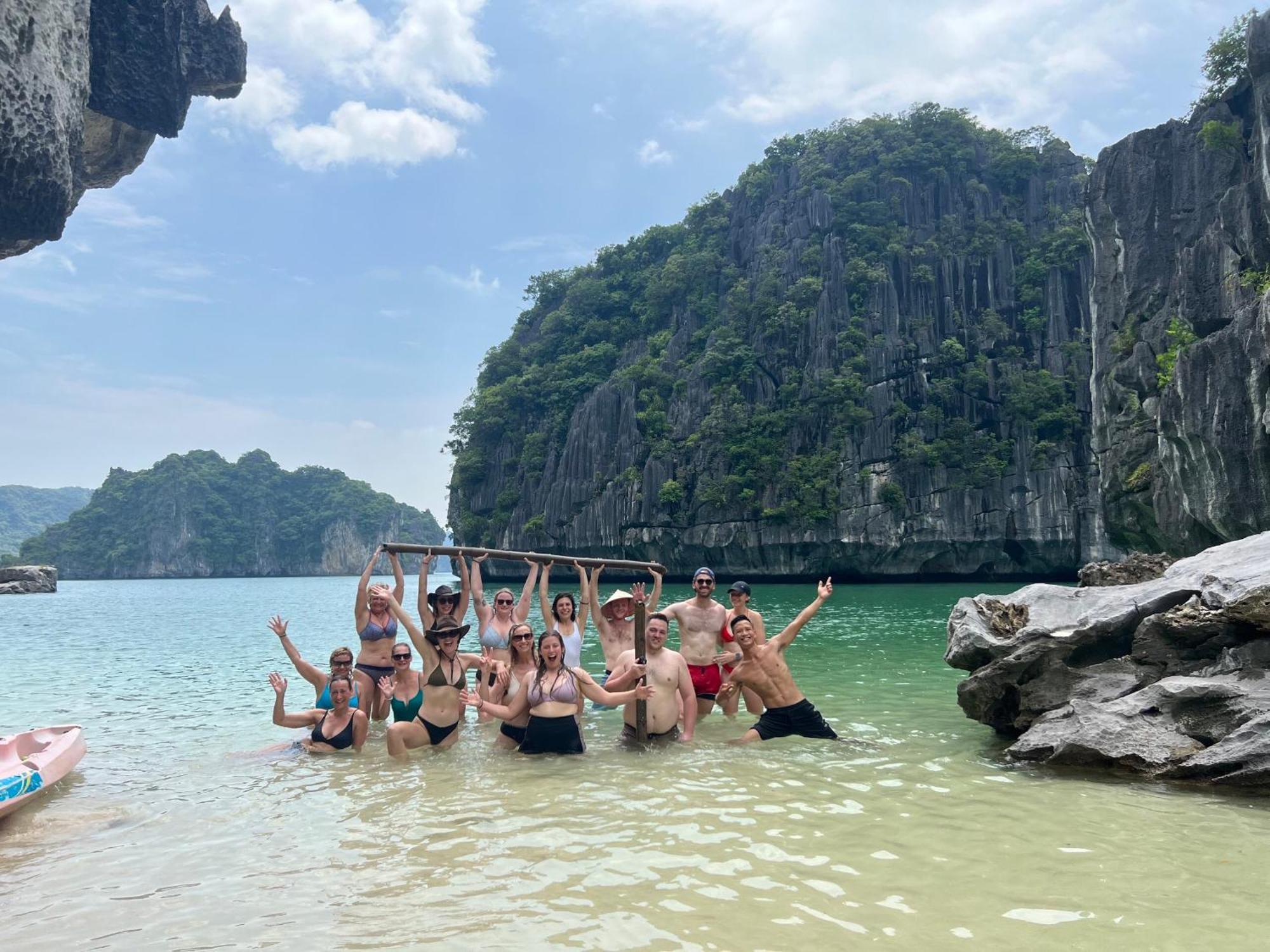 Cat Ba Wonder Hotel Dong Khe Sau Exterior foto