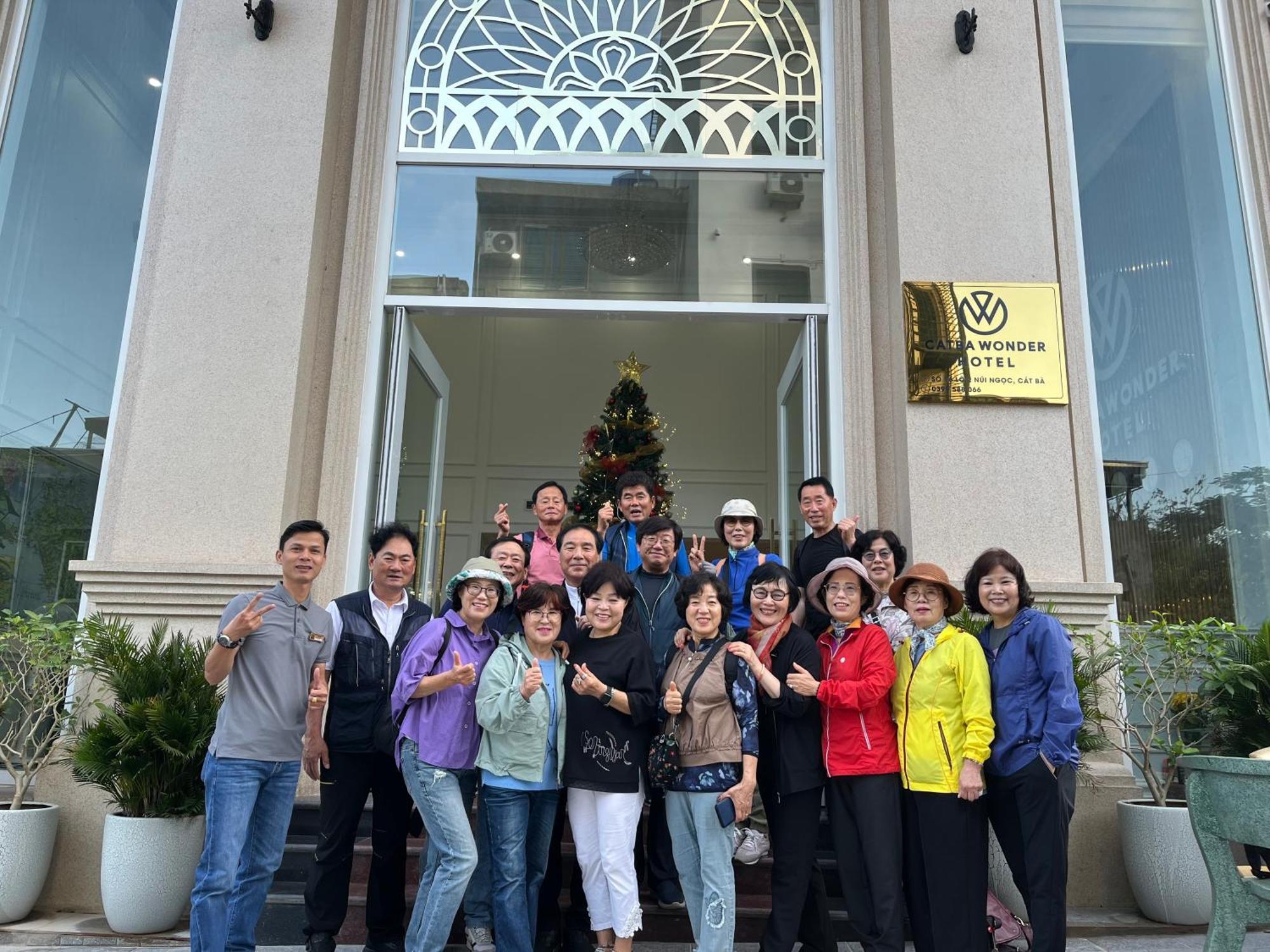 Cat Ba Wonder Hotel Dong Khe Sau Exterior foto